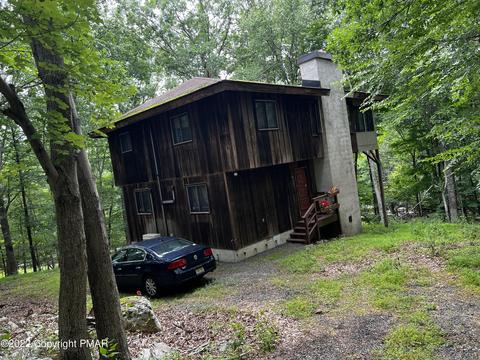 6366 Decker Rd, Bushkill, PA 18324 photo 1