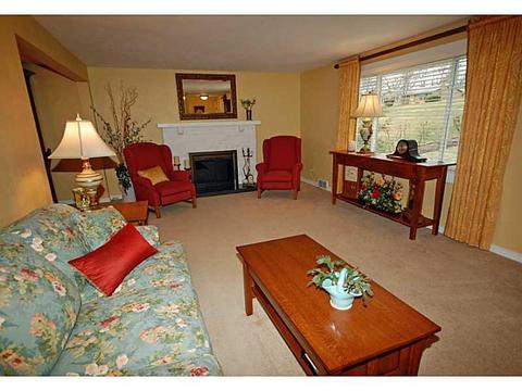 2431 Willowbrook Rd, Pittsburgh, PA 15241 photo 2