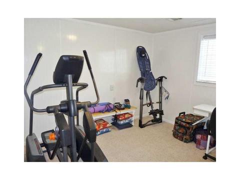 357 Myrna Dr, Pittsburgh, PA 15241 photo 21