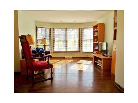 357 Myrna Dr, Pittsburgh, PA 15241 photo 10