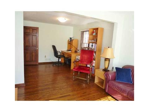357 Myrna Dr, Pittsburgh, PA 15241 photo 11
