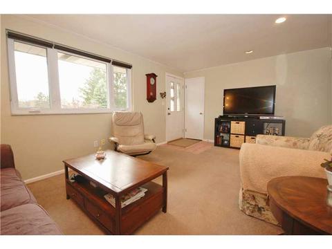 5207 Ranchview Dr, Pittsburgh, PA 15236 photo 11