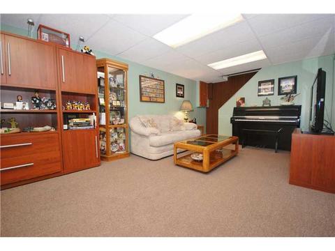 5207 Ranchview Dr, Pittsburgh, PA 15236 photo 17