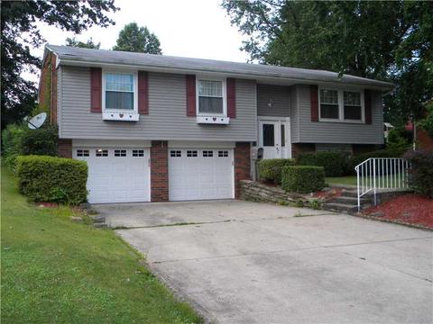2531 Braddock Dr, Lower Burrell, PA 15068 photo 1