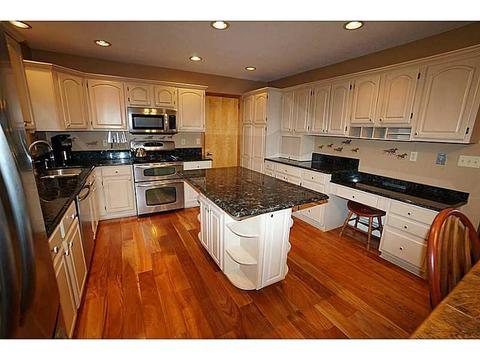 852 Sugar Run Rd, Eighty Four, PA 15330 photo 18