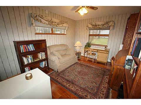 852 Sugar Run Rd, Eighty Four, PA 15330 photo 21