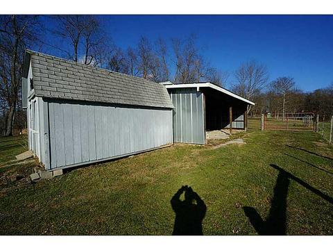 852 Sugar Run Rd, Eighty Four, PA 15330 photo 11