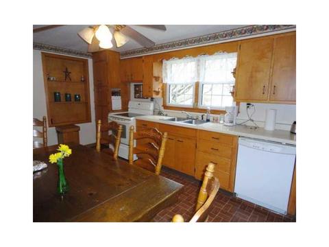 61 Falls Rd, Mercer, PA 16137 photo 10