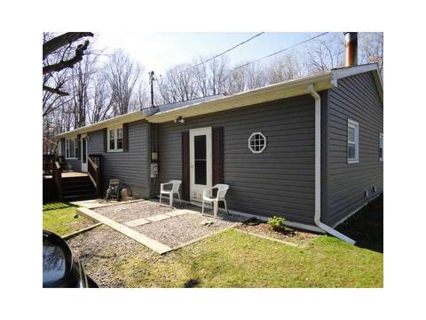 61 Falls Rd, Mercer, PA 16137 photo 2