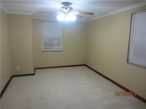 741 Saint Clair Ave, Clairton, PA 15025 photo 9