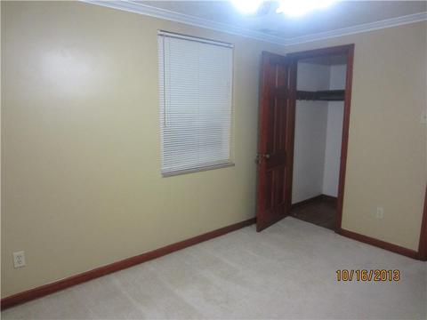 741 Saint Clair Ave, Clairton, PA 15025 photo 10