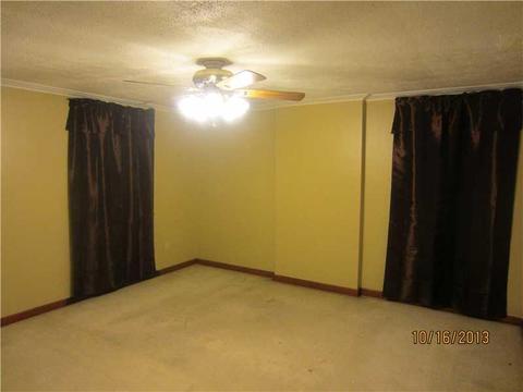 741 Saint Clair Ave, Clairton, PA 15025 photo 7