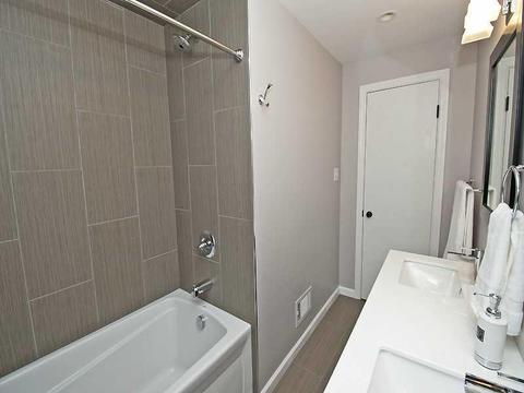 228 Gerrie Dr, Pittsburgh, PA 15241 photo 17