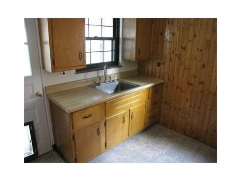 1407 Belasco Ave, Pittsburgh, PA 15216 photo 5
