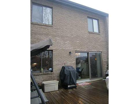 301 Williamsburg Ln, Export, PA 15632 photo 8