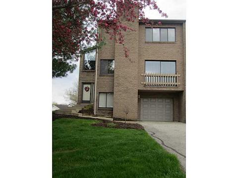301 Williamsburg Ln, Export, PA 15632 photo 1
