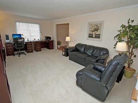 574 Harrogate Rd, Pittsburgh, PA 15241 photo 3