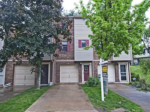 402 Brookside Ct, Seven Fields, PA 16046 photo 1