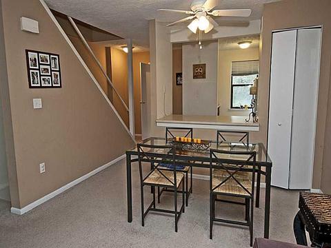 402 Brookside Ct, Seven Fields, PA 16046 photo 4