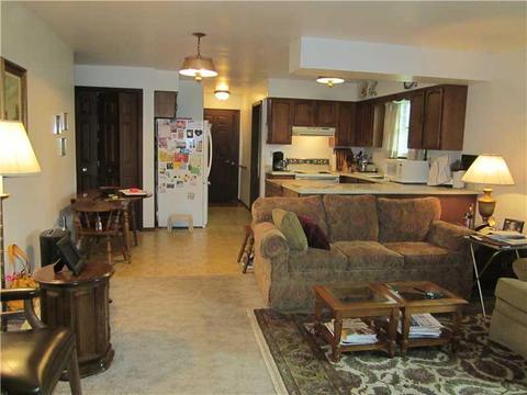 3409 Aloha Dr, Lower Burrell, PA 15068 photo 13