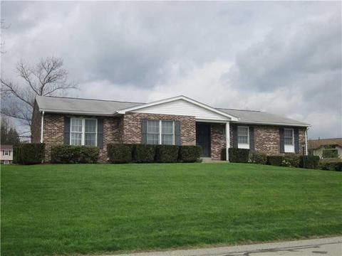 3409 Aloha Dr, Lower Burrell, PA 15068 photo 1