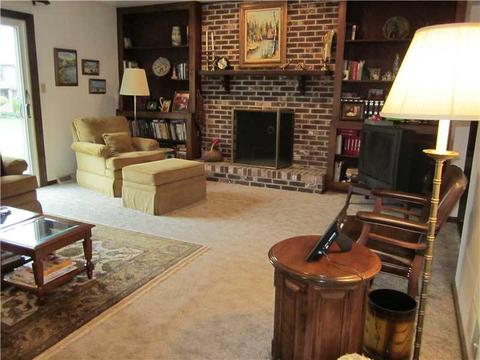 3409 Aloha Dr, Lower Burrell, PA 15068 photo 8
