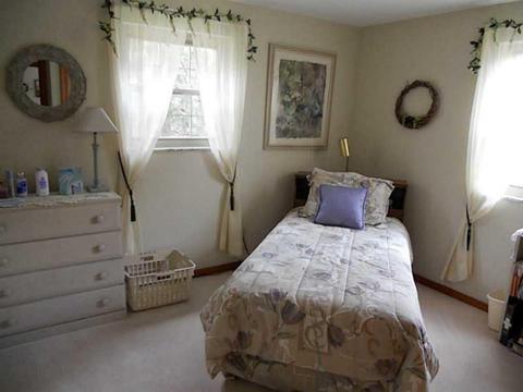 4046 Cape Cod Dr, Pittsburgh, PA 15239 photo 14