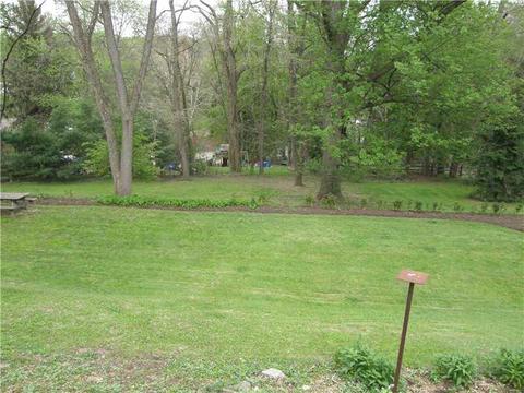 208 Cherokee Rd, Pittsburgh, PA 15241 photo 6
