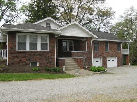 208 Cherokee Rd, Pittsburgh, PA 15241 photo 2