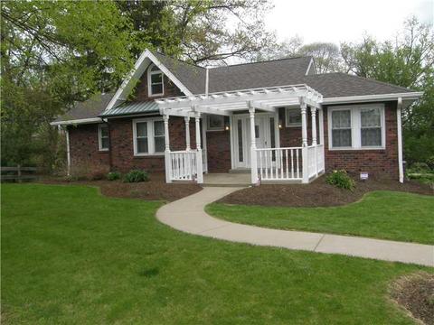 208 Cherokee Rd, Pittsburgh, PA 15241 photo 1