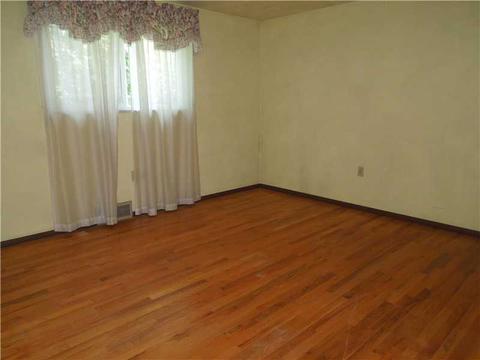 4 Dover Rd, Irwin, PA 15642 photo 7