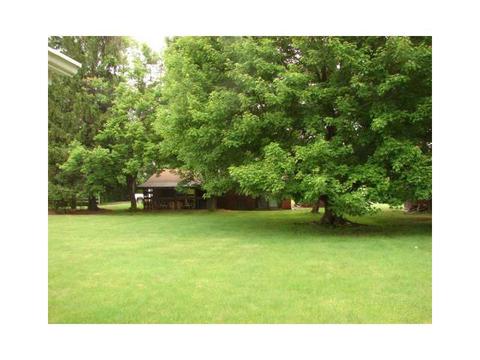 105 Clover Dr, Monaca, PA 15061 photo 4