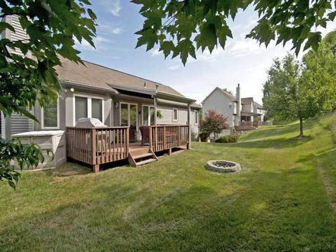 348 Warrick Dr, Seven Fields, PA 16046 photo 2