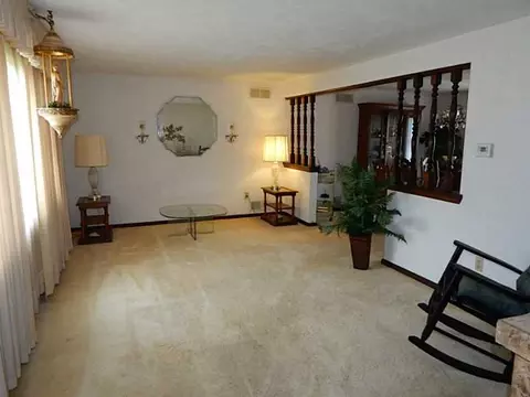 201 Taft Ct, Irwin, PA 15642 photo 7