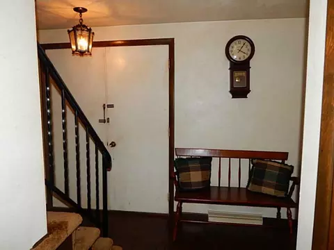 201 Taft Ct, Irwin, PA 15642 photo 6