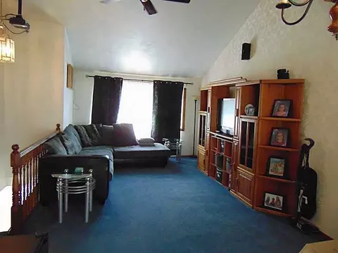 9 Concord, Irwin, PA 15642 photo 4