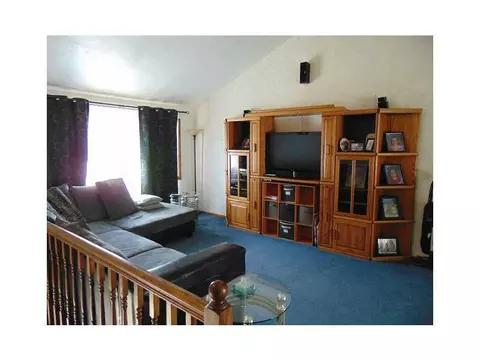 9 Concord, Irwin, PA 15642 photo 2