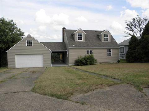 711 8th St, Clairton, PA 15025 photo 1