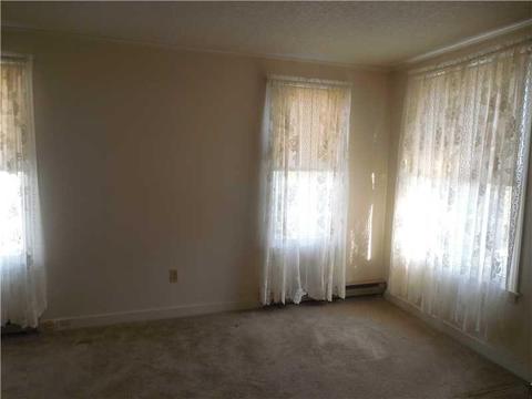631 Main St, Irwin, PA 15642 photo 9