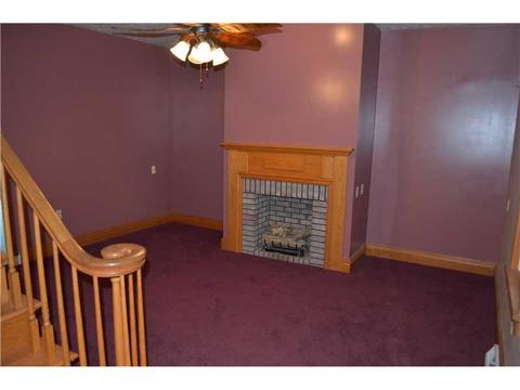 2027 Dime Rd, Vandergrift, PA 15690 photo 3