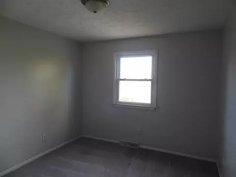1098 Chapel Rd, Monaca, PA 15061 photo 12