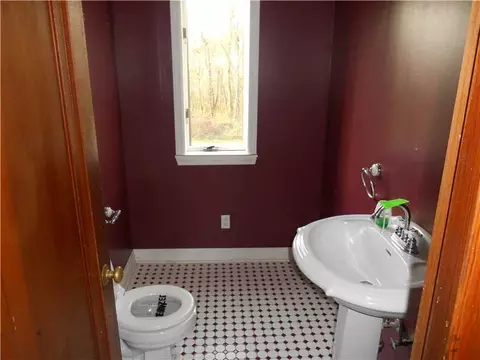175 Braddock Dr, Washington, PA 15301 photo 10