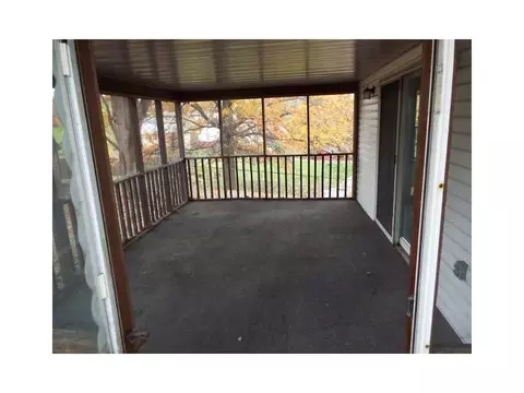 4 Cambridge, Irwin, PA 15642 photo 4