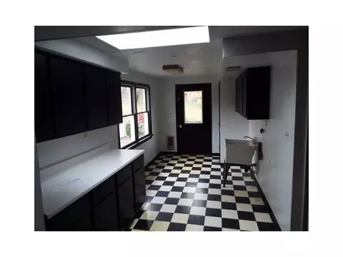 4 Cambridge, Irwin, PA 15642 photo 9