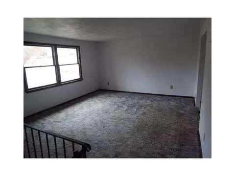 4 Cambridge, Irwin, PA 15642 photo 6
