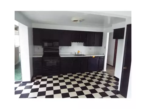 4 Cambridge, Irwin, PA 15642 photo 8