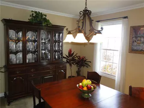 202 Walnut Dr, Eighty Four, PA 15330 photo 6