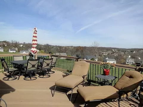 202 Walnut Dr, Eighty Four, PA 15330 photo 21