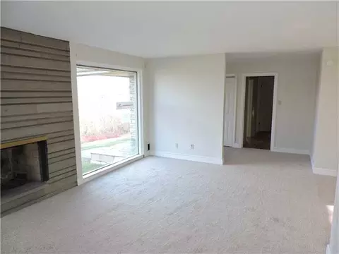 1503 Oneida Dr, Clairton, PA 15025 photo 5
