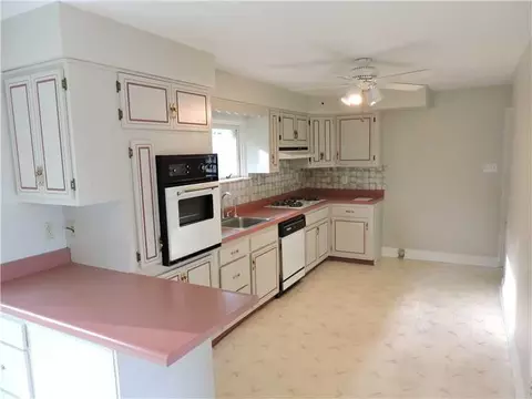 1503 Oneida Dr, Clairton, PA 15025 photo 7